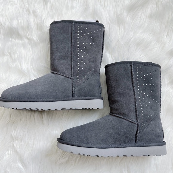 UGG Classic Studded Short Boot - Picture 2 of 7